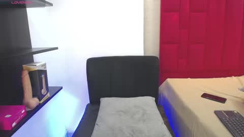 Snapshot of cady_hot chatting on October 15, 9:37 pm Cady online show from October 15, 9:37 pm