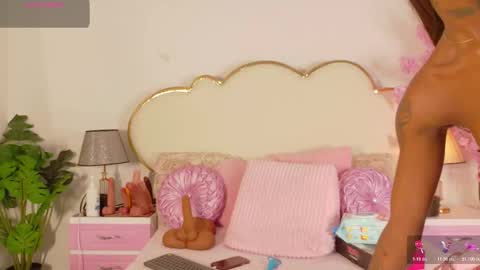 Cahitlin  online show from March 18, 5:46 am