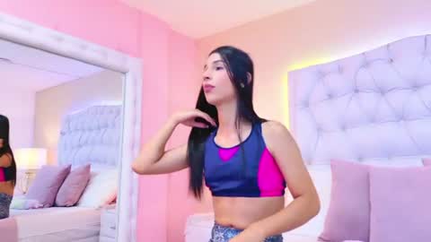Caitlyn Millerr online show from June 10, 7:57 pm
