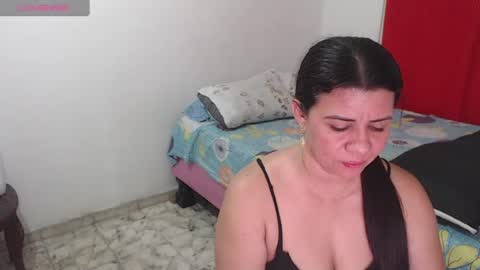 caliente_in_passion online show from July 14, 6:51 am