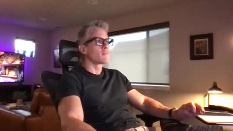 calirsedmo online show from December 14, 7:20 pm