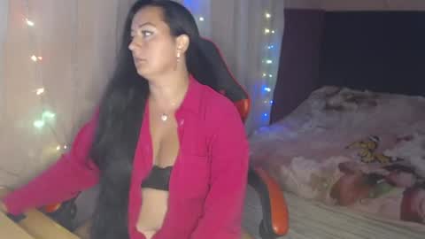 Shaya online show from August 8, 4:39 pm