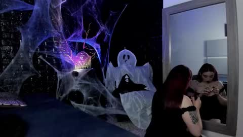 calliope_dark online show from October 31, 3:23 pm