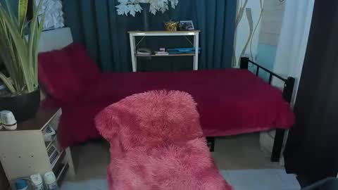 A STINGY MAN IS A SIGN OF UNWELLINGNESS. online show from November 29, 6:15 pm