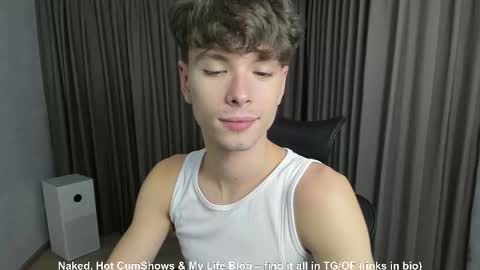 Hey I am Calvin  online show from October 11, 2:22 pm