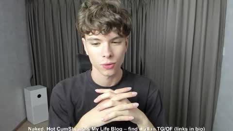 Hey I am Calvin  online show from October 8, 2:23 pm