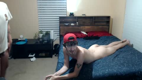 Snapshot of calvin_tanner chatting on October 4, 2:42 am calvin_tanner online show from October 4, 2:42 am