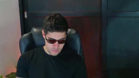 camara110 online show from September 20, 3:31 am