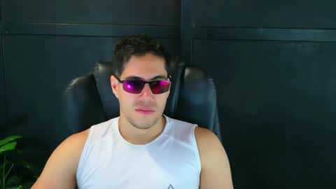 camara110 online show from March 4, 3:33 am