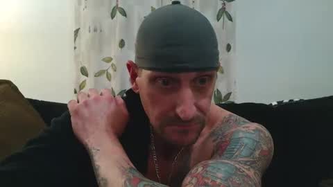 Chillaxin lets talk  online show from January 28, 7:22 am