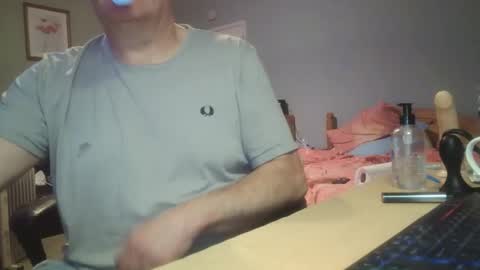 cambsuk online show from November 14, 2:47 am