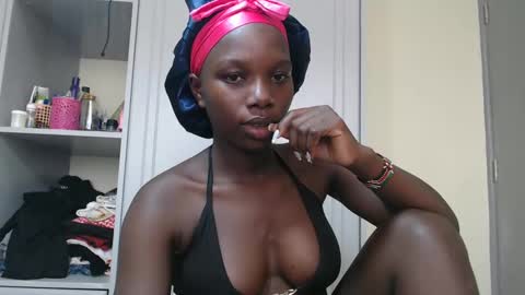 Princess online show from March 2, 7:43 am