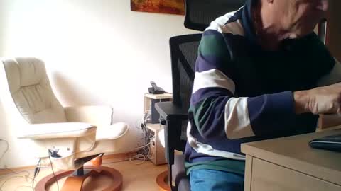 camcologne online show from October 15, 8:59 am