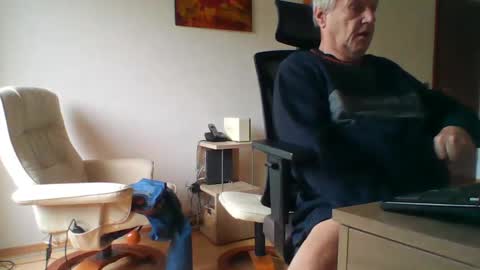 camcologne online show from December 10, 12:05 pm