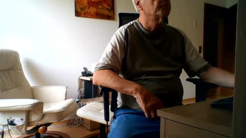 camcologne online show from June 10, 9:52 am