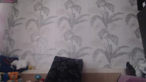 CamDiva1 online show from April 7, 7:54 am