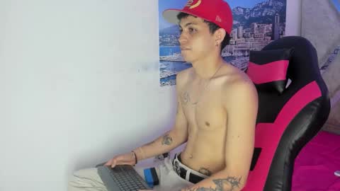 CAMERON online show from November 22, 1:31 pm