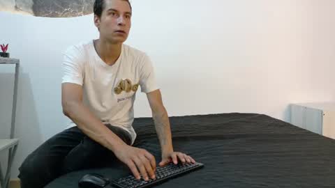 cameronsilverman online show from June 8, 8:10 pm