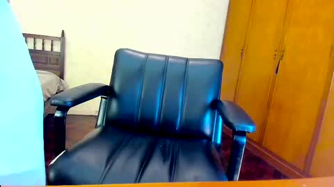 Cami online show from February 16, 9:15 am