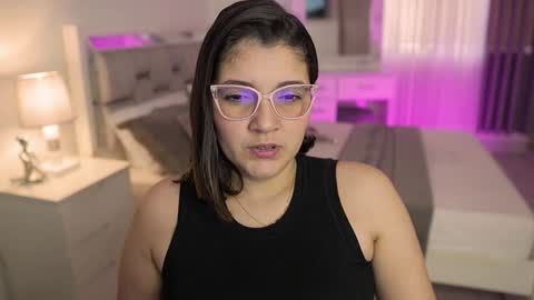 Camila buitrago online show from December 29, 4:40 pm