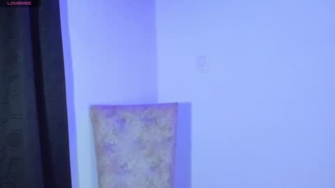  s online show from February 28, 10:50 pm