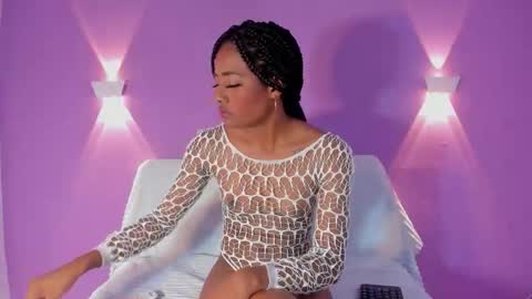 Cami thomsson online show from November 4, 9:05 pm