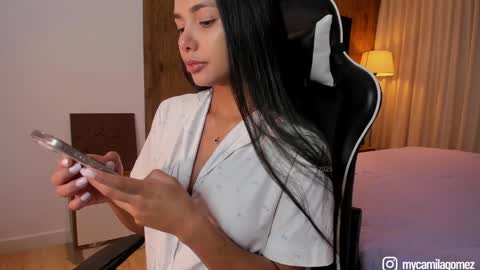 Camila online show from October 16, 2:11 am