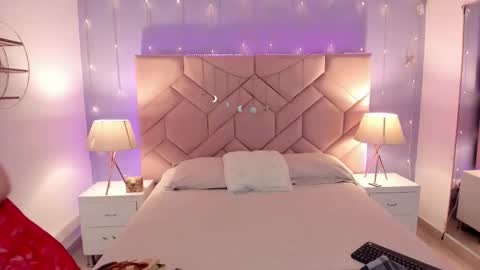 Camila  online show from September 20, 3:59 pm