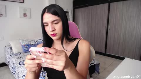 X IGcamiryan01 online show from February 13, 5:01 pm