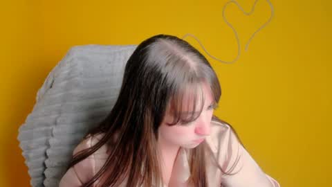 Camilla online show from June 19, 9:15 am