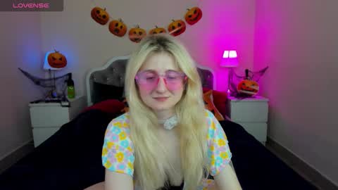 camilladreamer online show from October 21, 3:16 pm