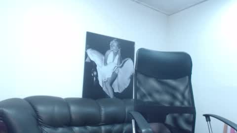 Camille online show from November 11, 9:50 pm