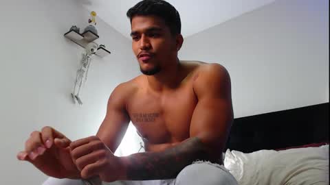 Snapshot of camilo_contre21 chatting on October 8, 10:05 pm camilo_contre21 online show from October 8, 10:05 pm