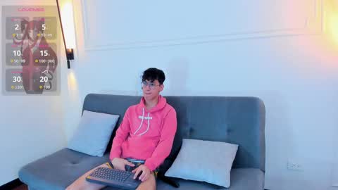 Snapshot of camilo_stark chatting on October 22, 3:53 am Camilo online show from October 22, 3:53 am