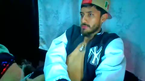 camisitas737 online show from February 18, 8:36 am