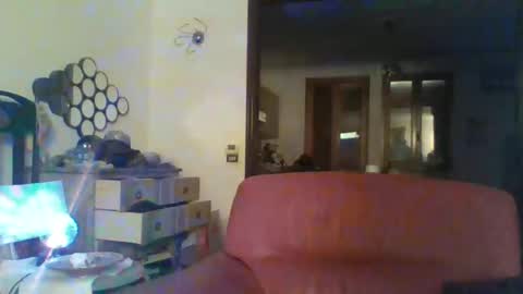 Snapshot of camomilla72 chatting on October 18, 10:52 am Cristian online show from October 18, 10:52 am
