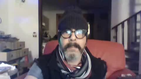 Snapshot of camomilla72 chatting on October 5, 9:44 pm Cristian online show from October 5, 9:44 pm