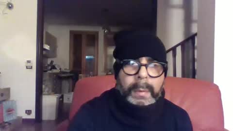 Snapshot of camomilla72 chatting on February 25, 11:21 am Cristian online show from February 25, 11:21 am