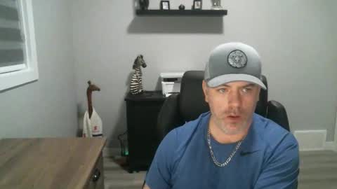CanadianBacon6969 online show from March 1, 1:32 am