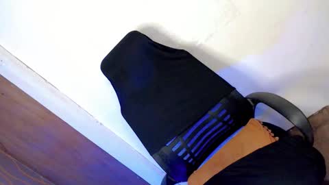 Candi online show from November 12, 2:19 pm