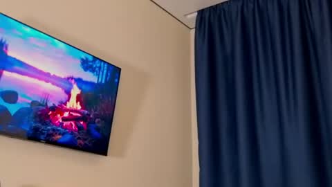 Hey there Im Anna 21 years old online show from June 11, 6:17 pm