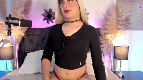 Snapshot of candy_canne__ chatting on March 11, 9:15 pm CamilaInstagram candy canne  Pvt open online show from March 11, 9:15 pm