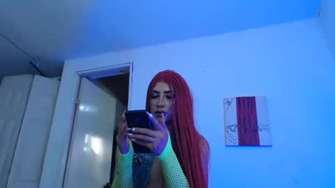 Snapshot of candy_cumy1 chatting on December 16, 12:27 pm Dayan Camila online show from December 16, 12:27 pm