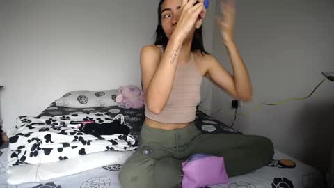 Candy  Grey online show from November 19, 2:05 pm