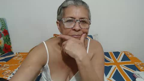 candy online show from March 10, 11:51 pm