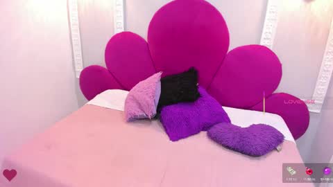 Candy  online show from February 22, 1:24 pm