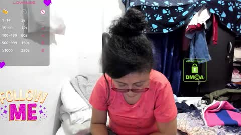 candy_val online show from October 4, 6:33 am