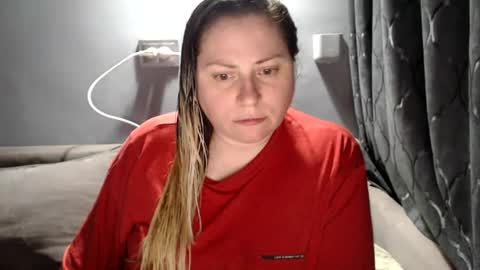 Laura online show from June 13, 9:36 pm