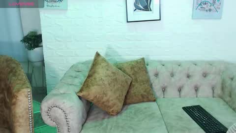 candy online show from October 10, 9:08 pm