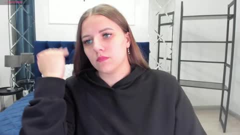 Sofia online show from March 23, 3:11 am